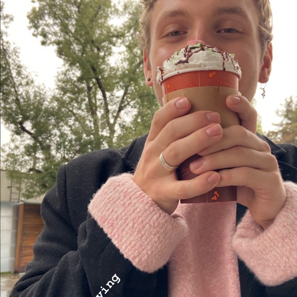 💖SALE IN MY CLOSET💖 - Picture 7 of 7